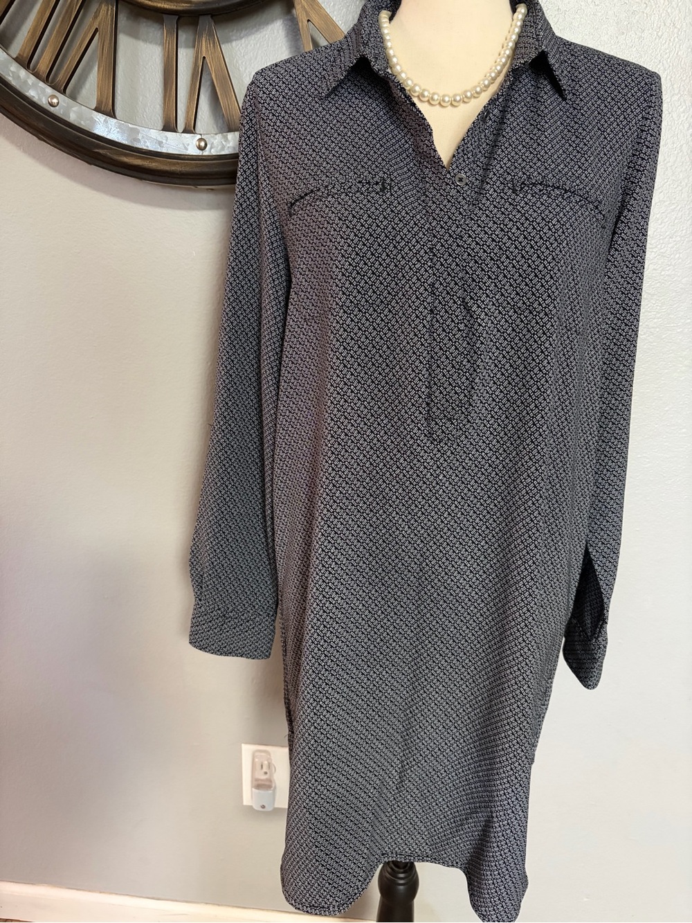 LILA ROSE LONG SLEEVES TUNIC DRESS.